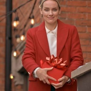 The Christmas Charade Rachel Skarsten Red Coat